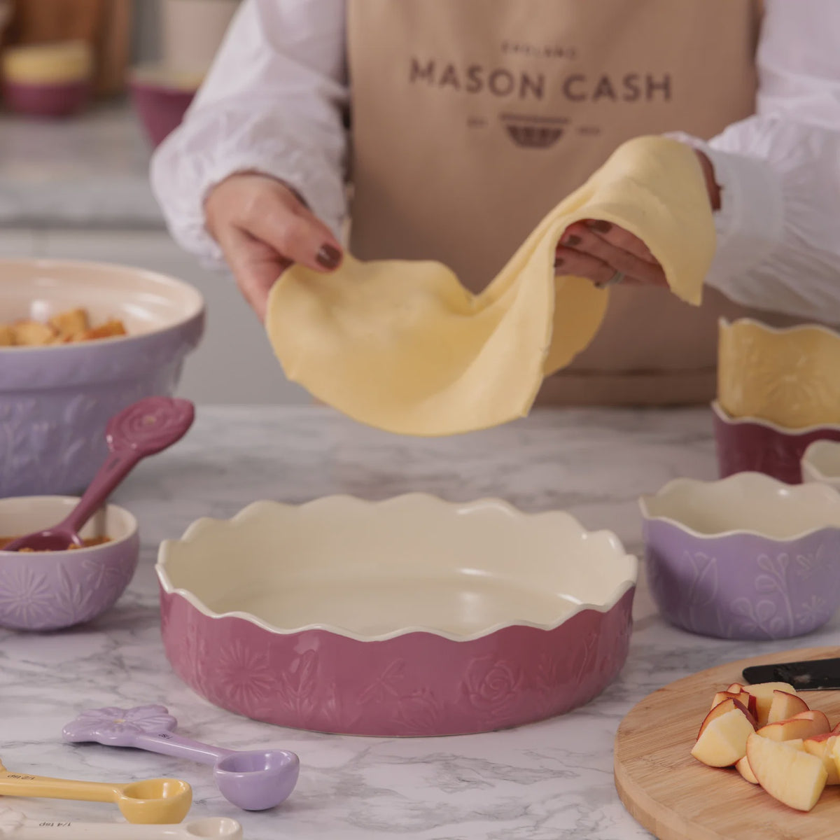 In The Meadow Pink Pie Dish | 23cm