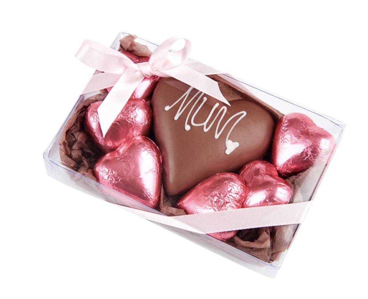 Mum | Praline Heart & 6 Pink Foiled Hearts