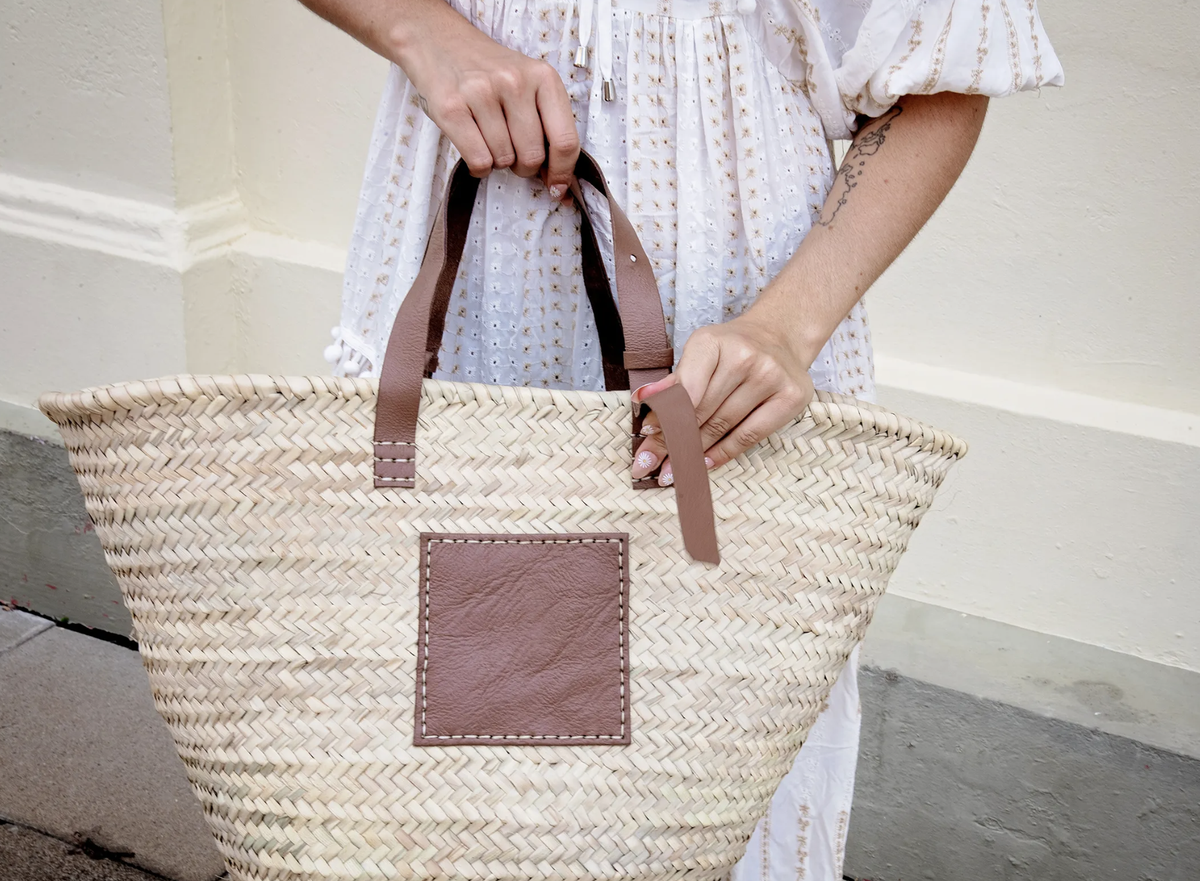 Adjustable Handle Basket with Leather Patch