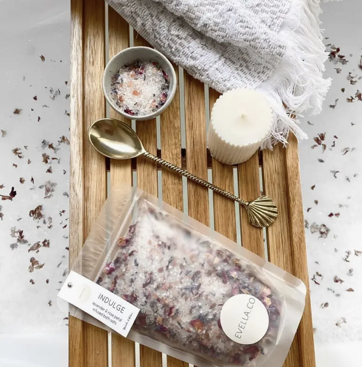 300g Botanical Infused Salt Soak | Indulge
