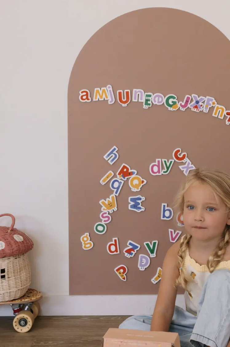 Magnetic Playwall | Clay