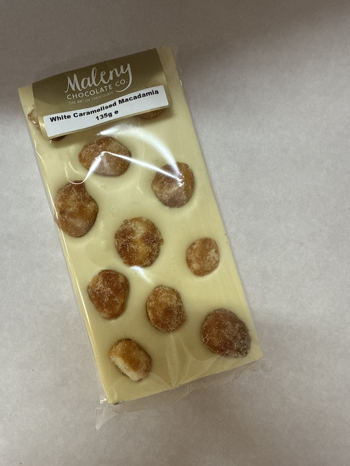 White Caramelised Macadamia Bar | Large
